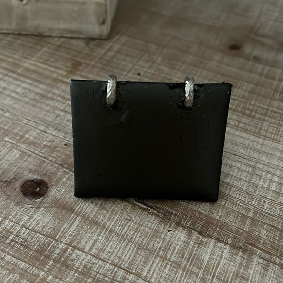 3/$12 Textured silver hoop earrings on post - Picture 1 of 2